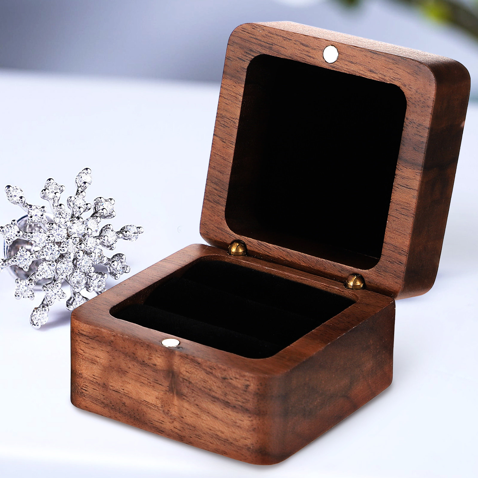 Wedding Solution - Luxe houten ringendoos, een veilige en